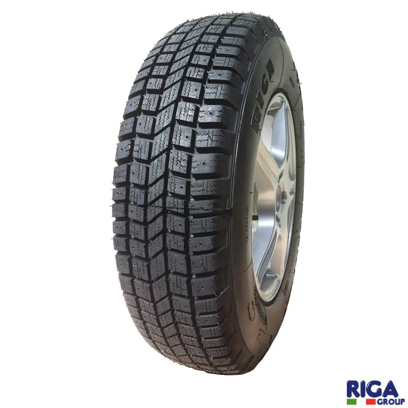 Riga Riga 205/70 R15 96H 4X4 Ricoperta pneumatici nuovi Invernale 