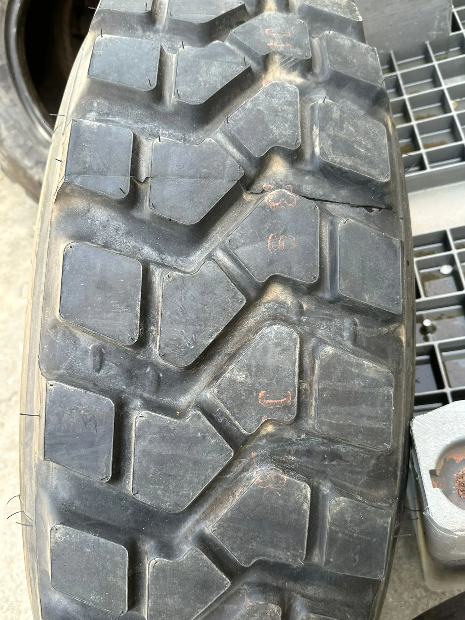 Pirelli Pirelli 365/80 R20 152K PS22 pneumatici nuovi Estivo 