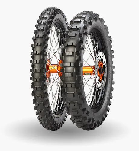 Metzeler Metzeler 120/90 R18 65M MCE 6 DAYS EXTREME MEDIUM REAR pneumatici nuovi Estivo 
