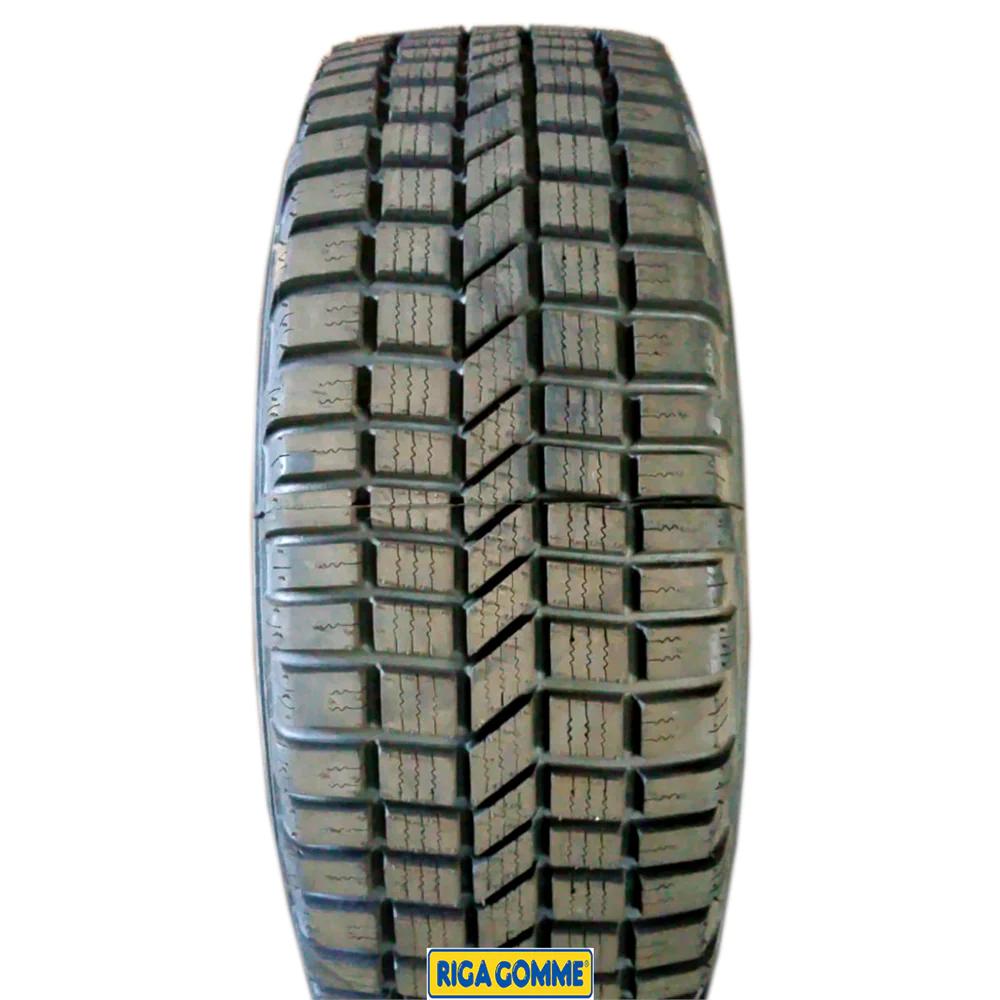 Riga Riga 7 R17.5C 121/120M 4X4 CC Ricoperta pneumatici nuovi Estivo 